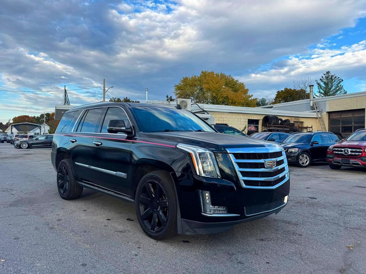 منظر 2016 CADILLAC ESCALADE PREMIUM، زاوية 1