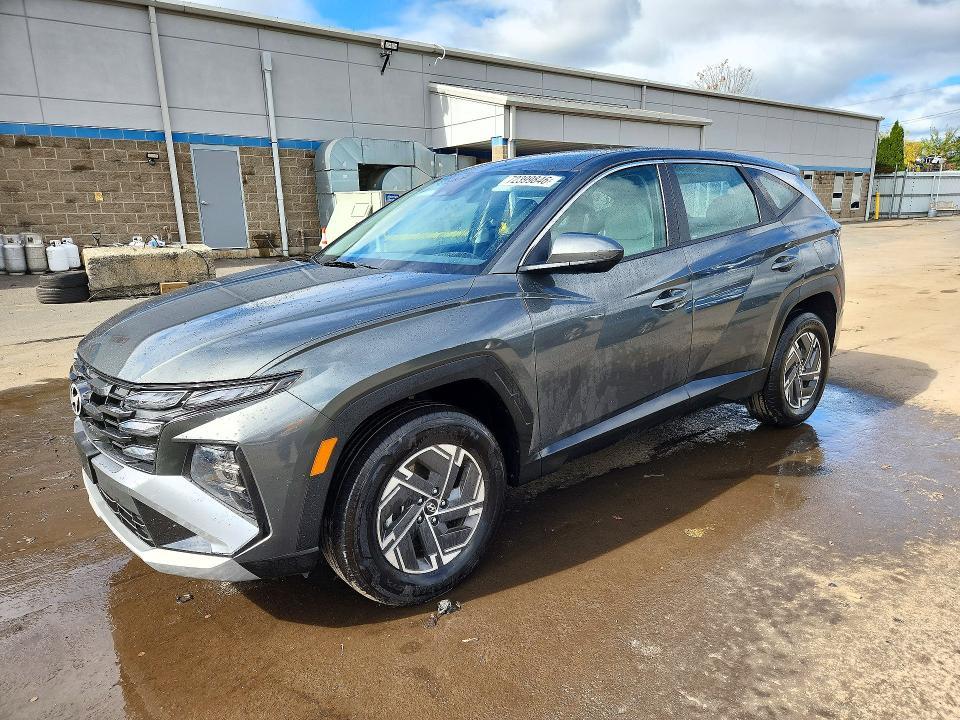 2026 HYUNDAI TUCSON BLUE SE  