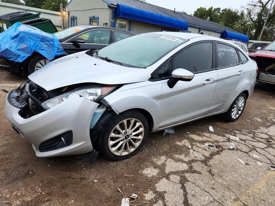 2014 FORD FIESTA SE  