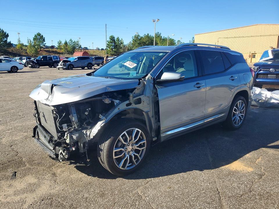 2024 GMC TERRAIN DENALI  