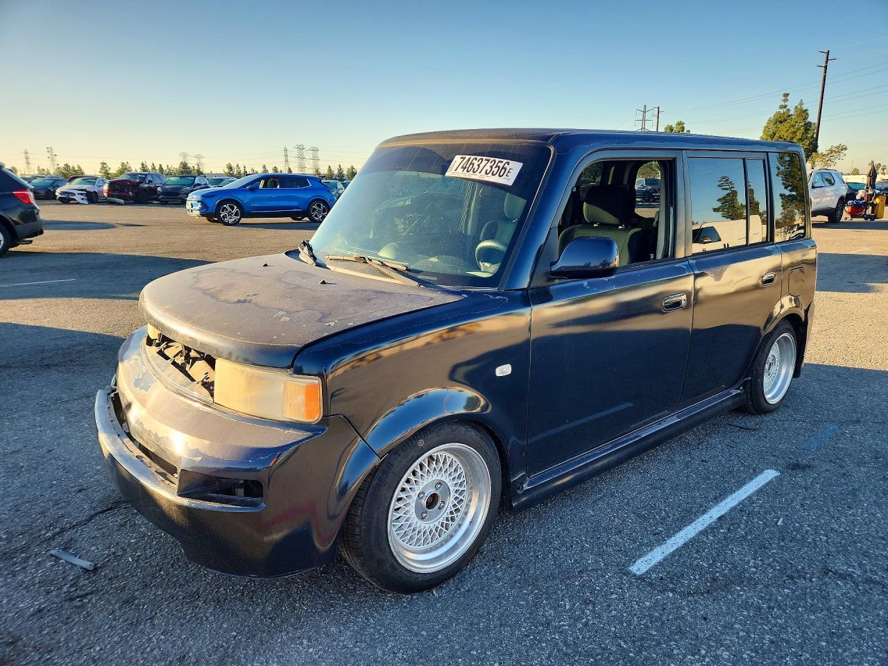Вид 2006 SCION XB BASE, угол 1