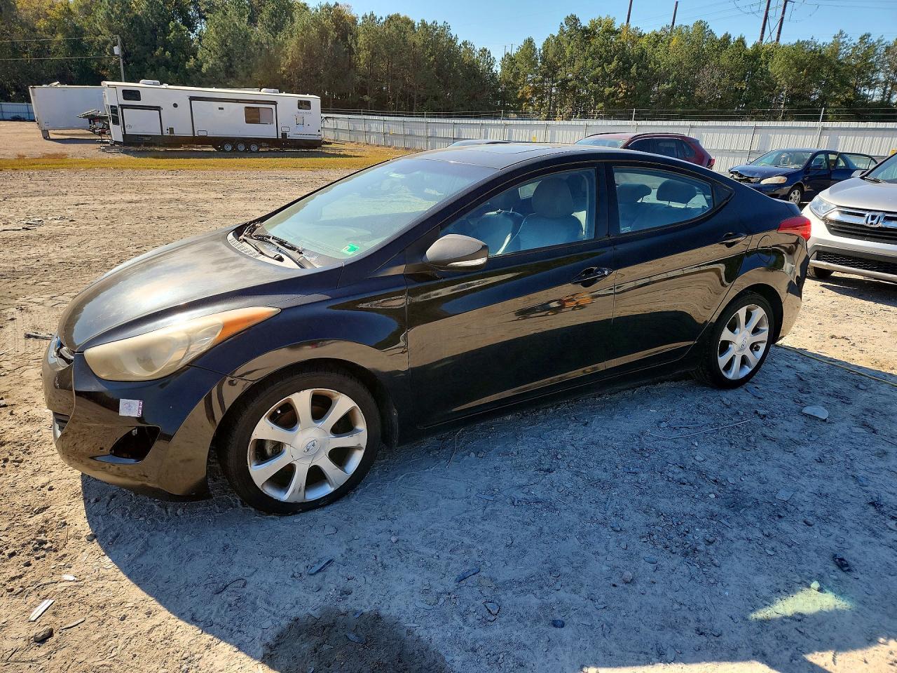 Vista de 2013 HYUNDAI ELANTRA LIMITED, ángulo 1