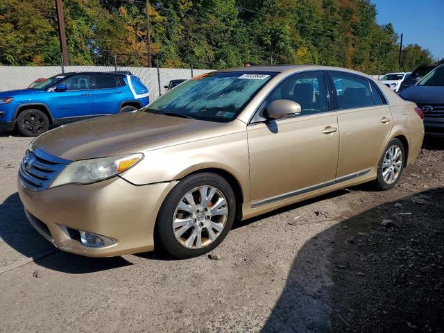 2011 TOYOTA AVALON   