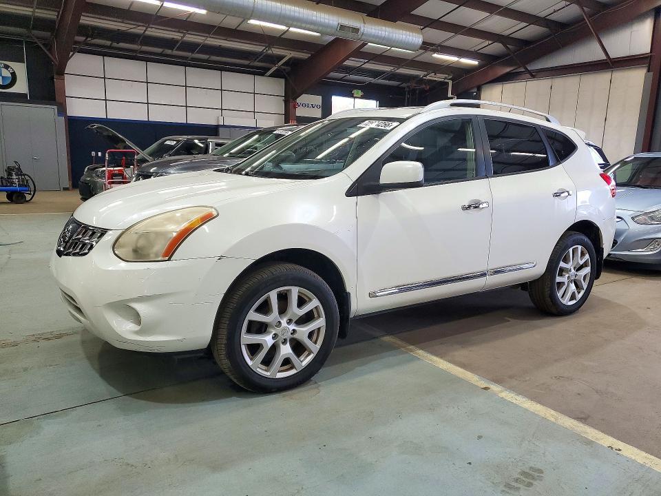 2011 NISSAN ROGUE S  