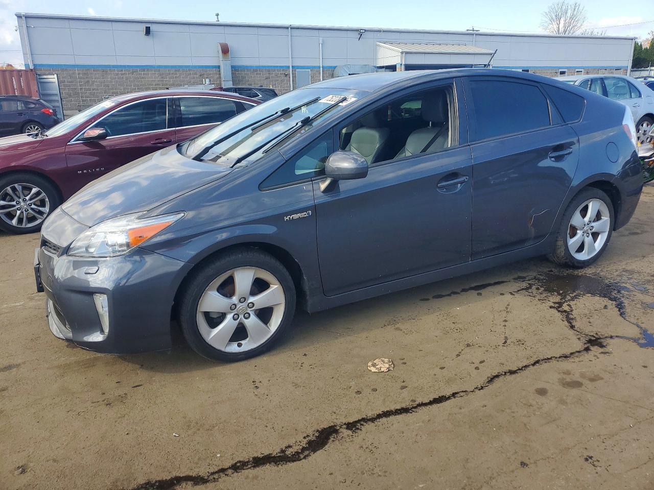 Vista de 2012 TOYOTA PRIUS FIVE, ángulo 1