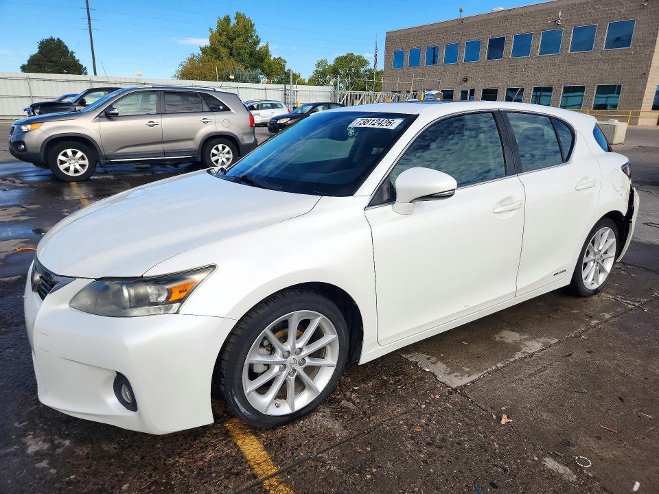 2013 LEXUS CT 200  