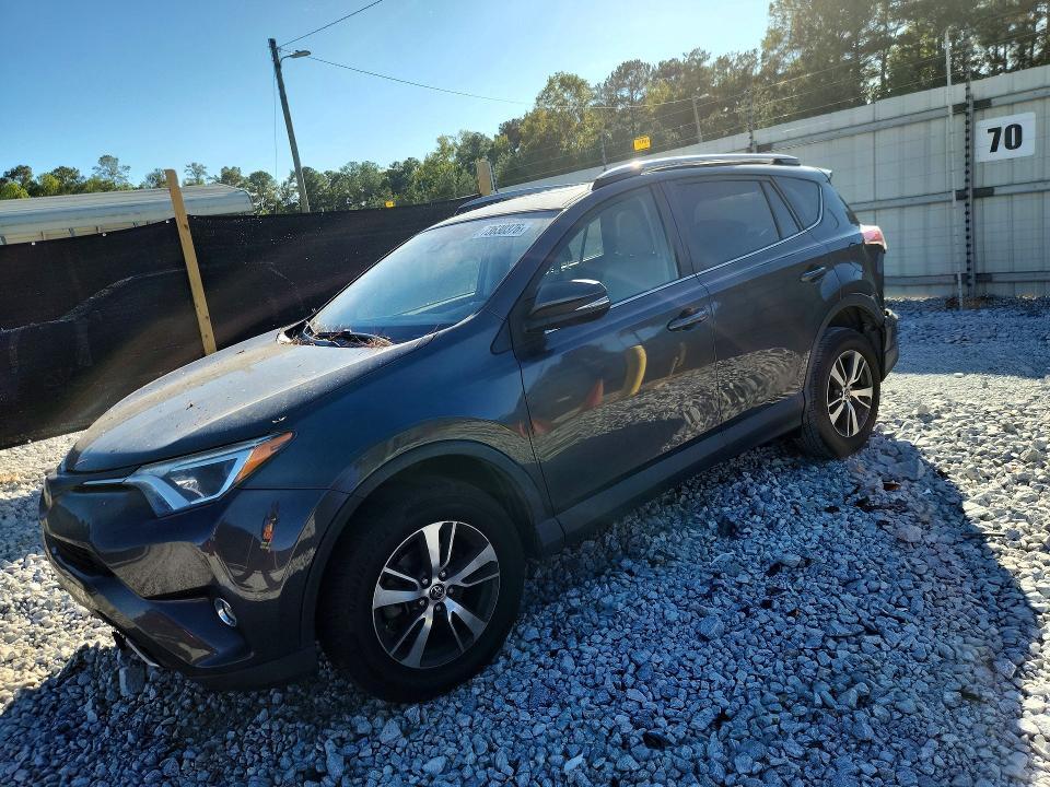 2017 TOYOTA RAV4 XLE  