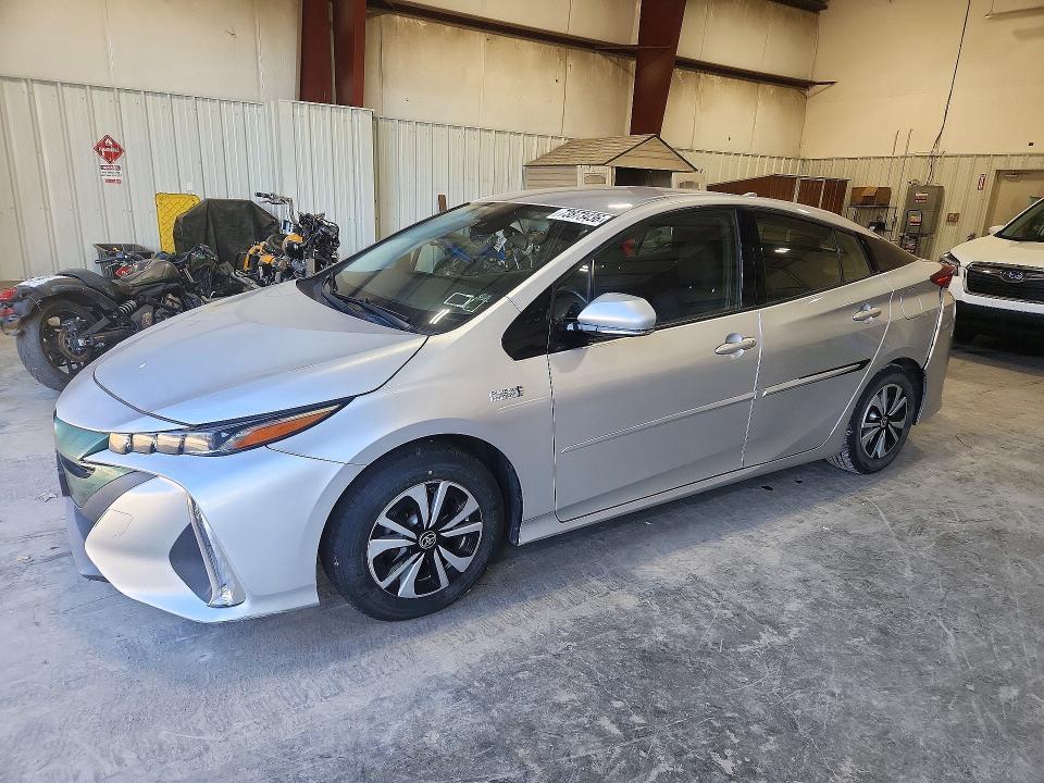2017 TOYOTA PRIUS PRIME PLUS  