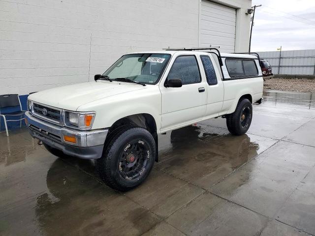1993 TOYOTA PICKUP DELUXE  