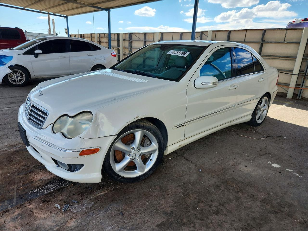 Вид 2005 Mercedes-Benz C CLASS 230K SPORT SEDAN, угол 1