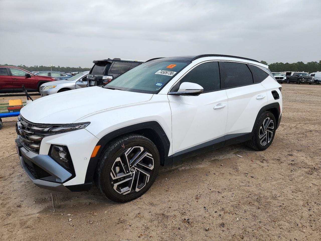 Vista de 2025 HYUNDAI TUCSON LIMITED, ángulo 1