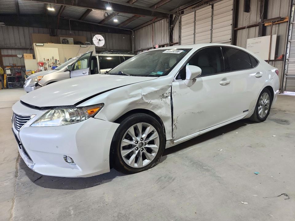 2014 LEXUS ES 300H  