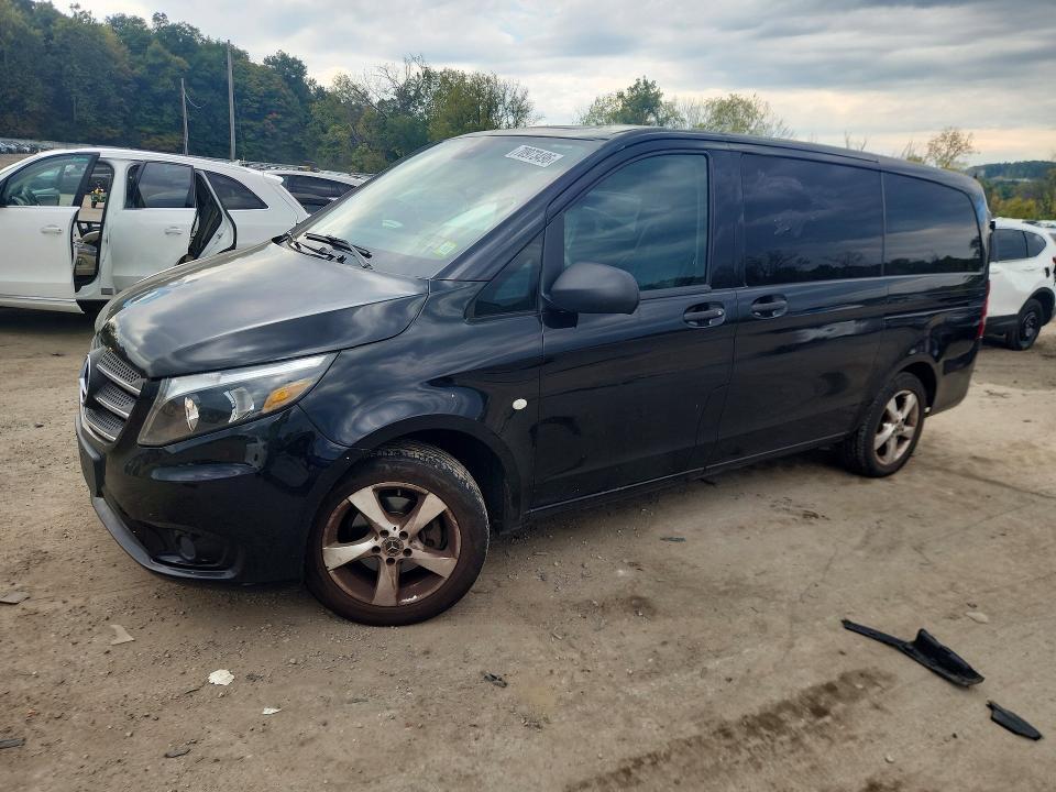 2018 MERCEDES-BENZ METRIS   