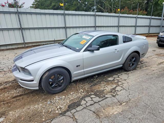 2005 FORD MUSTANG GT  