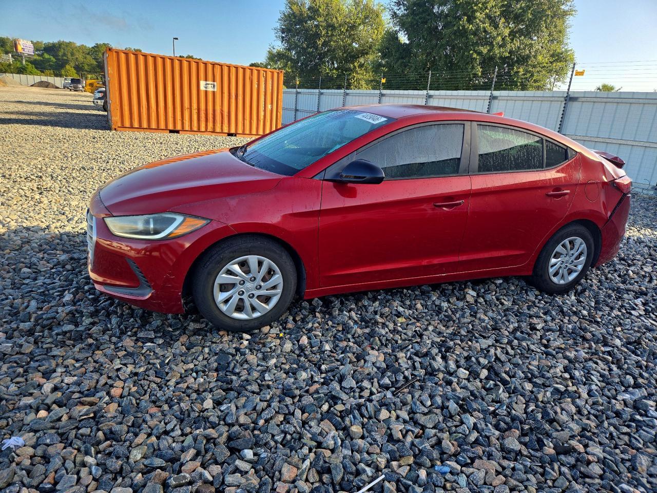 Vue de 2017 HYUNDAI ELANTRA SE, angle 1