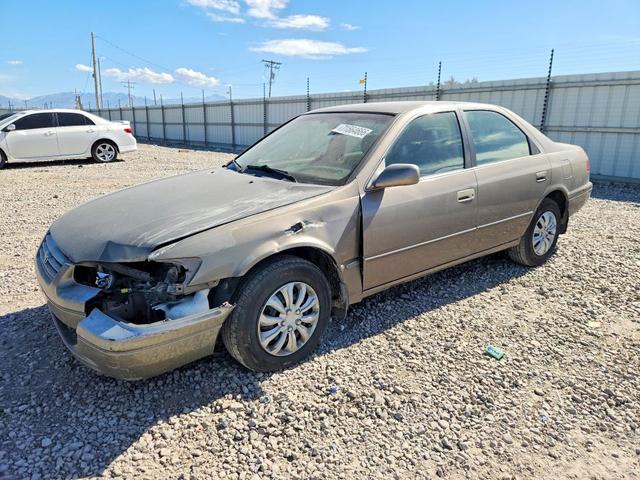1999 TOYOTA CAMRY LE  