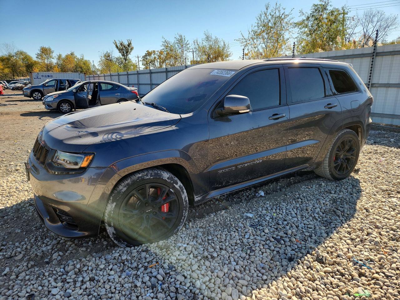 2017 JEEP GRAND CHEROKEE SRT-8 view, angle 1
