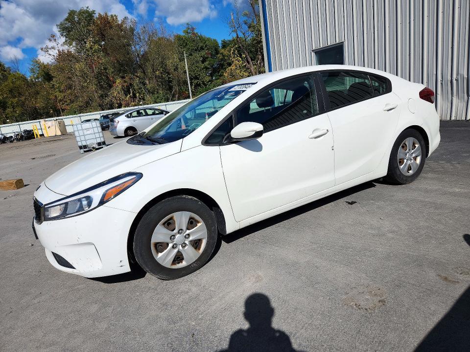 2018 KIA FORTE LX  