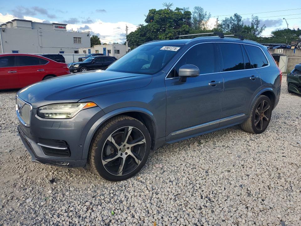 2016 VOLVO XC90 T6  