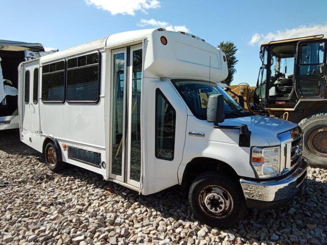 2017 FORD ECONOLINE - BUS