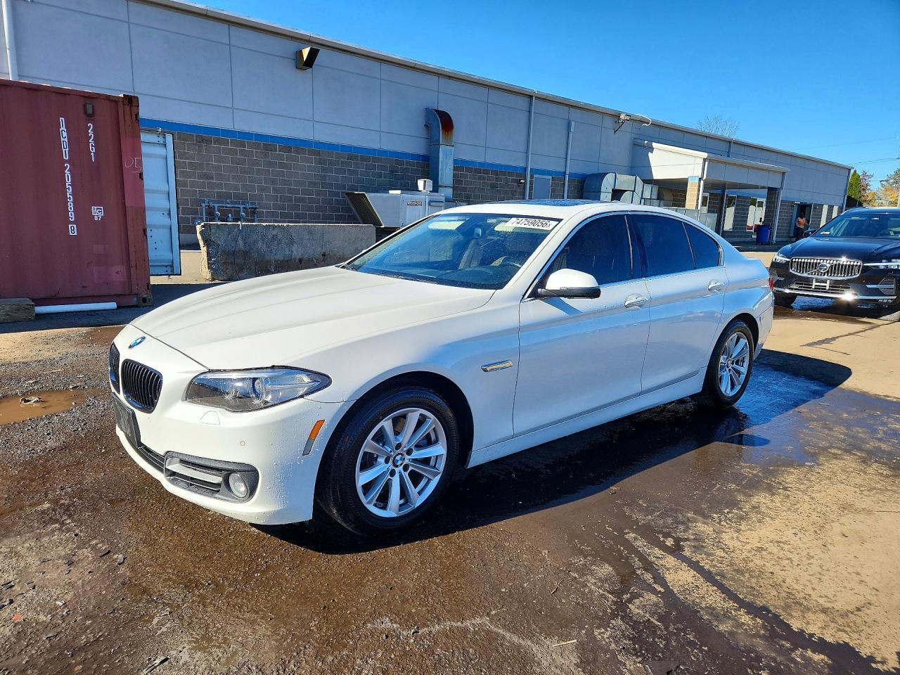 2015 BMW 528 XI view, angle 1