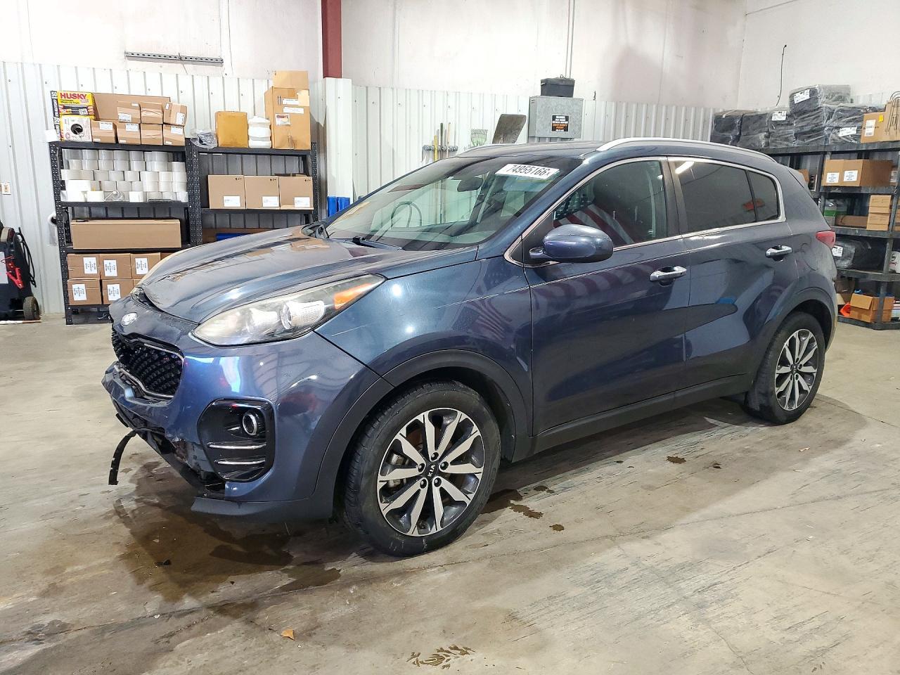 Vue de 2017 KIA SPORTAGE EX, angle 1