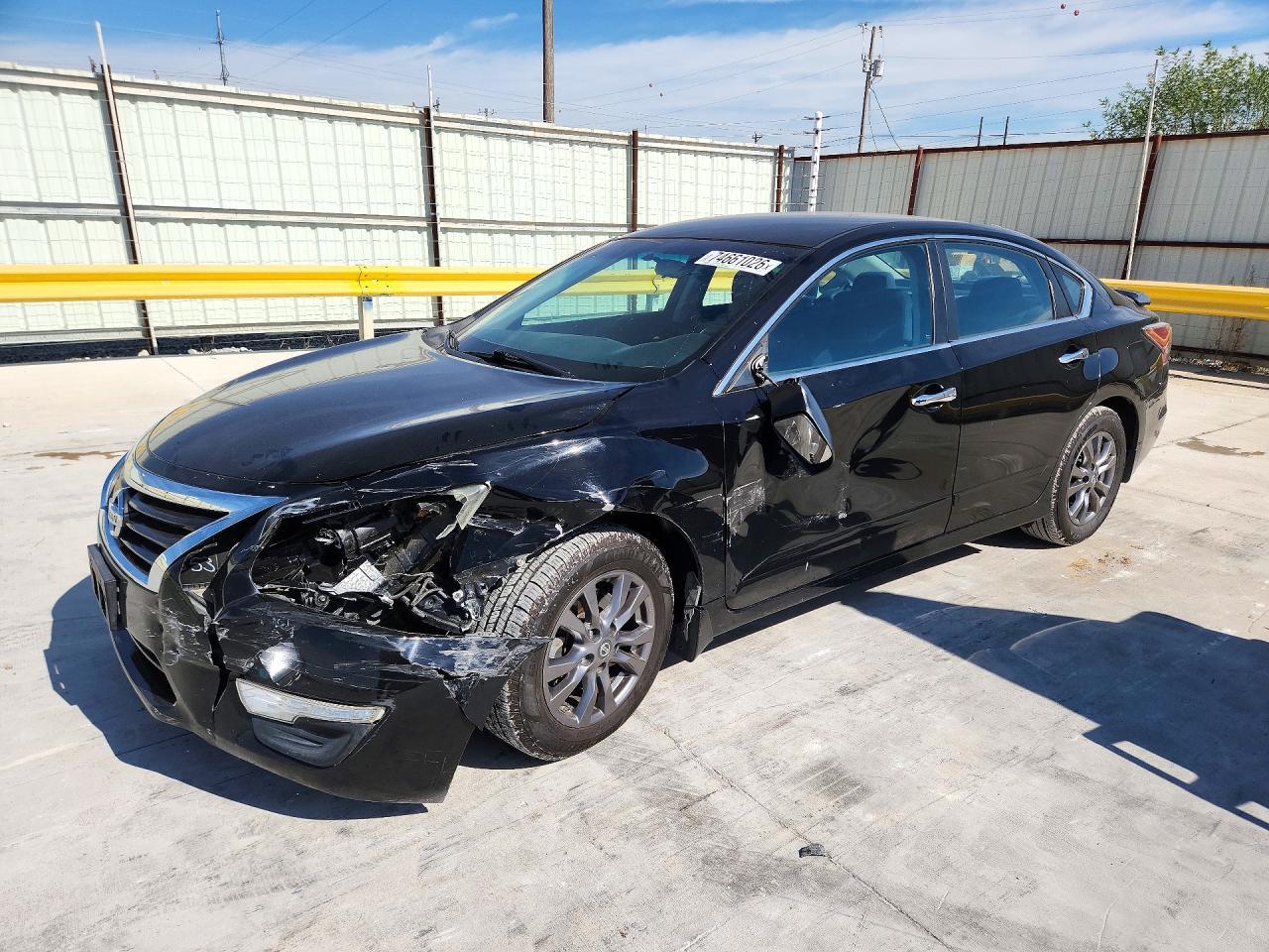 Vue de 2015 NISSAN ALTIMA 2.5 S, angle 1
