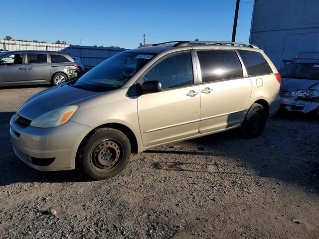 2004 TOYOTA SIENNA
