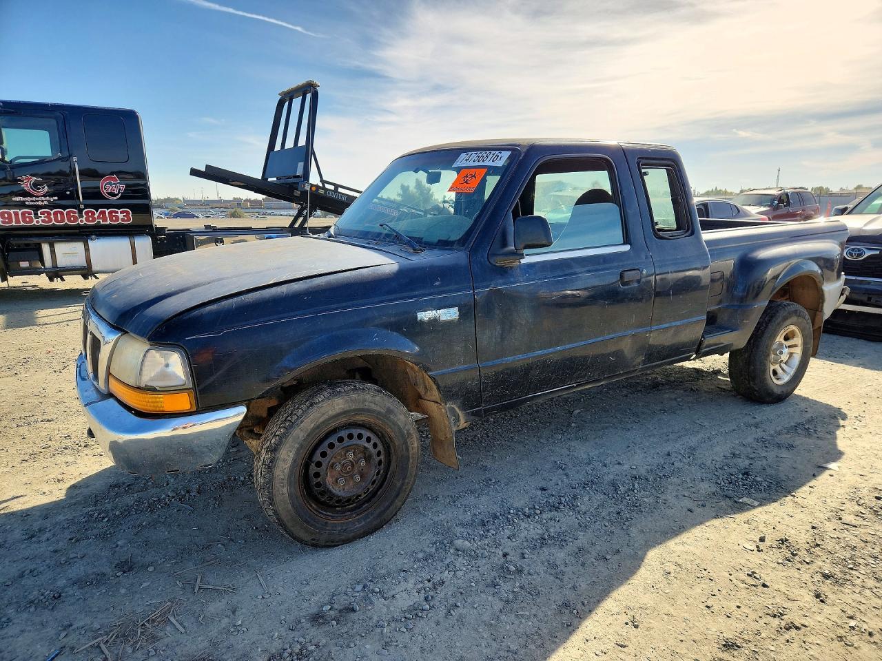 Vue de 2000 FORD RANGER SUPER CAB, angle 1