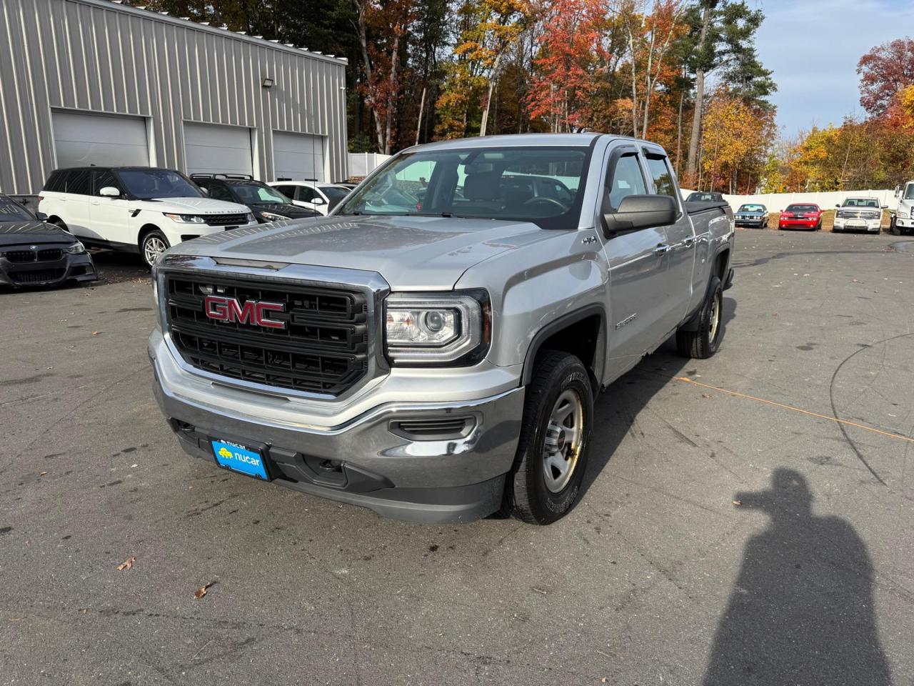 Vue de 2017 GMC SIERRA K1500, angle 1