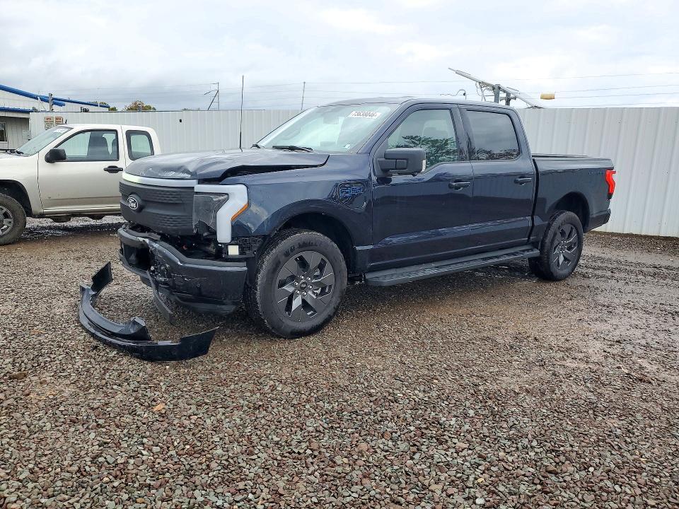 2025 FORD F150 LIGHTNING XLT  