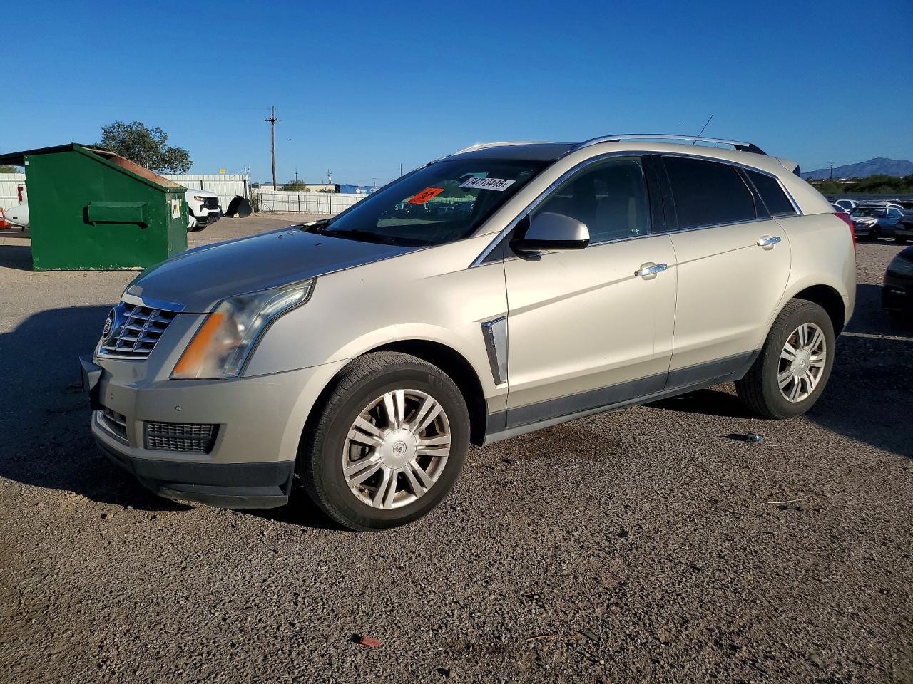 Vue de 2016 CADILLAC SRX LUXURY COLLECTION, angle 1