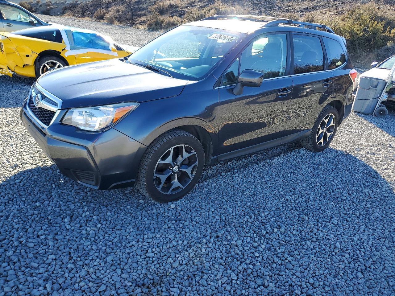 Vue de 2016 SUBARU FORESTER 2.0XT PREMIUM, angle 1