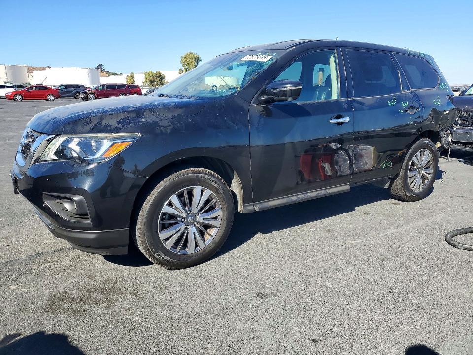2019 NISSAN PATHFINDER SL  