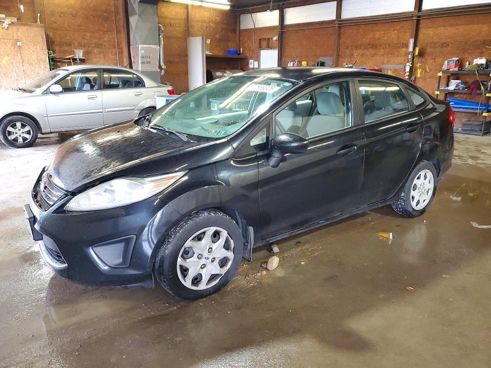 2011 FORD FIESTA S  