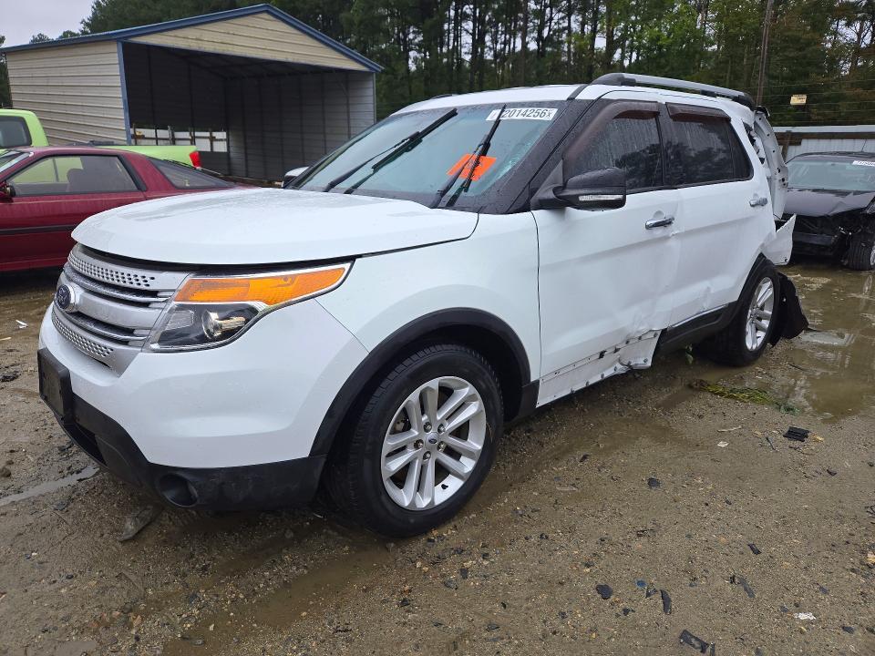2015 FORD EXPLORER XLT  