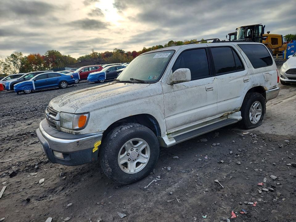 2001 TOYOTA 4RUNNER SR5  