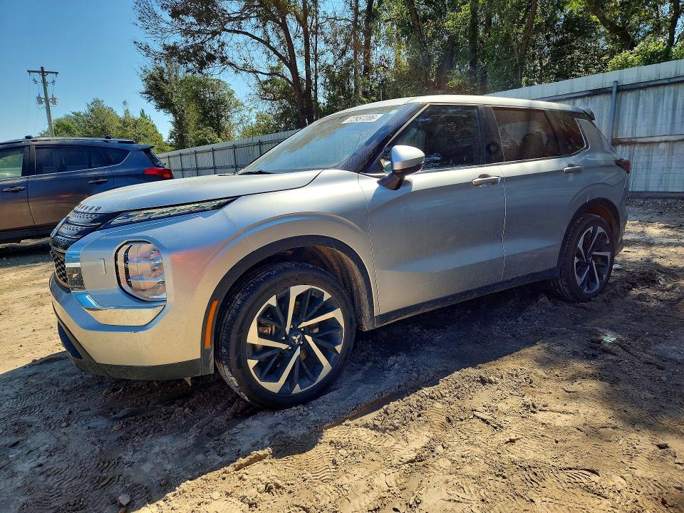 2022 MITSUBISHI OUTLANDER ES  
