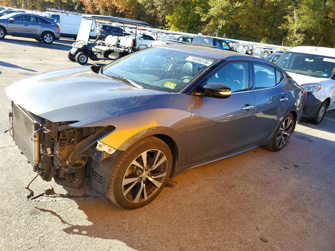 Vista de 2017 NISSAN MAXIMA 3.5 SV, ángulo 1