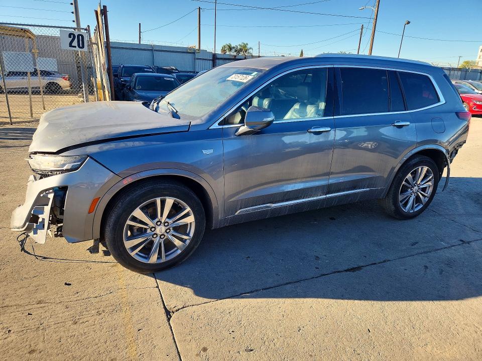 2022 CADILLAC XT6 PREMIUM LUXURY  