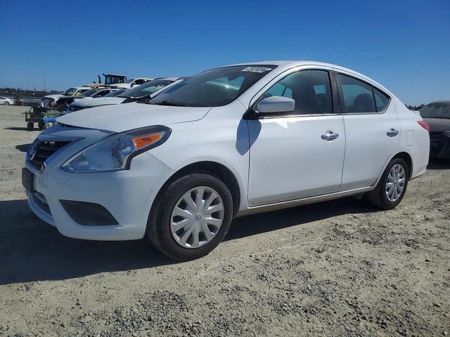 2018 NISSAN VERSA SV  