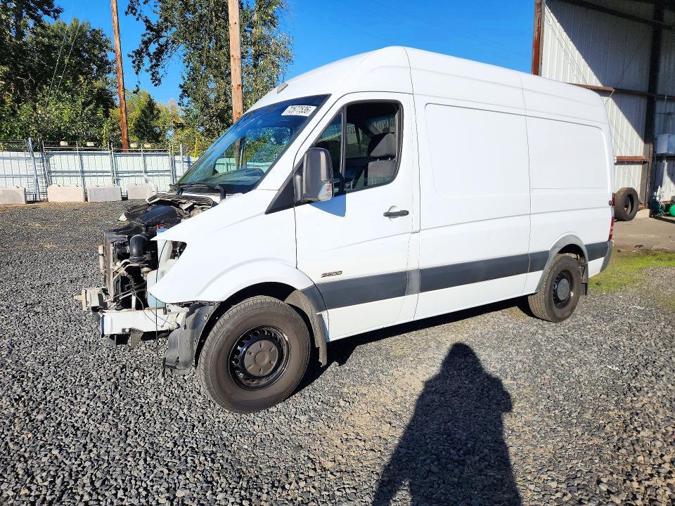 2016 FREIGHTLINER XCS CHASSIS 2500 DELIVERY VAN