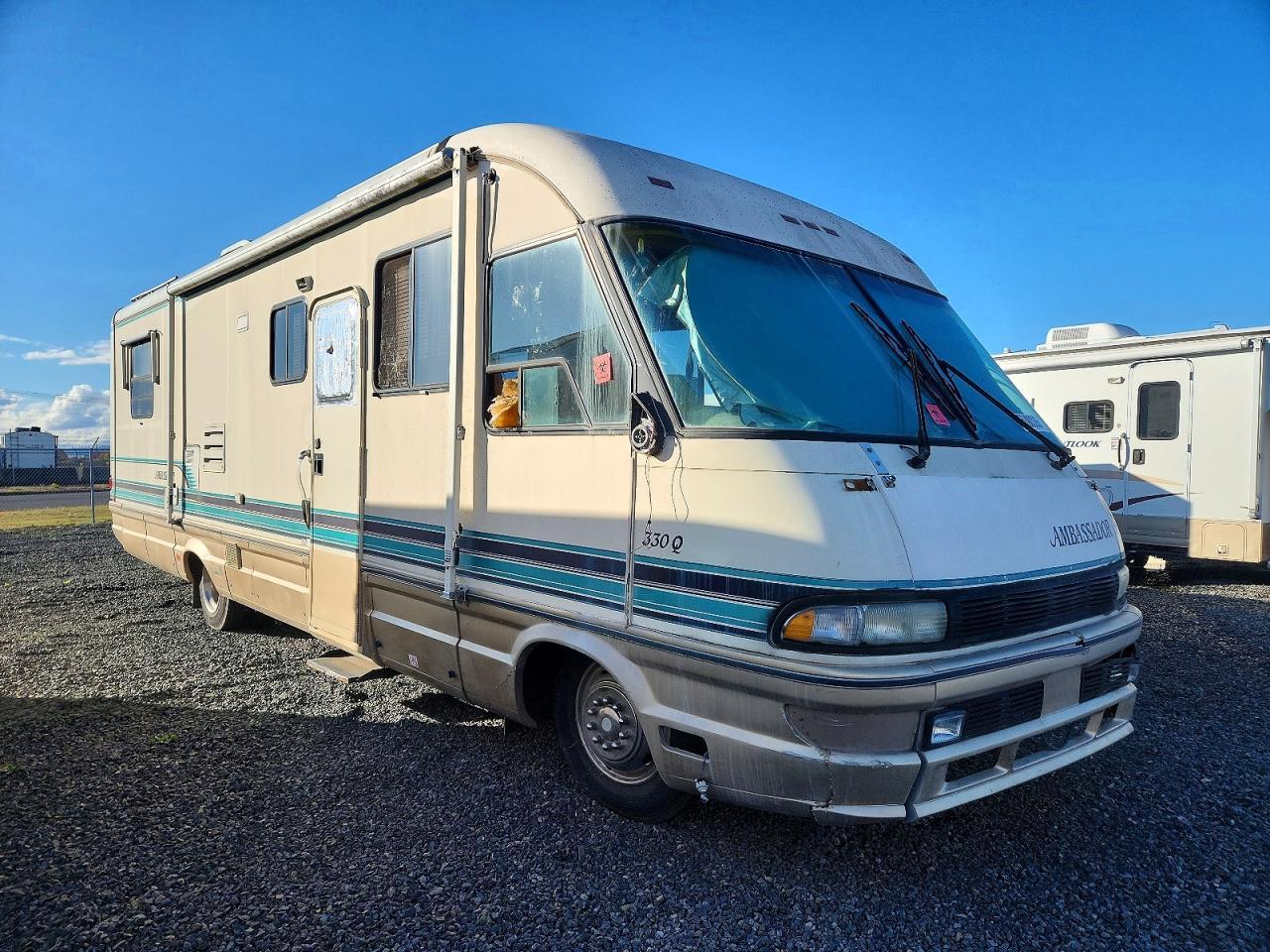منظر 1992 CHEVROLET P30، زاوية 1