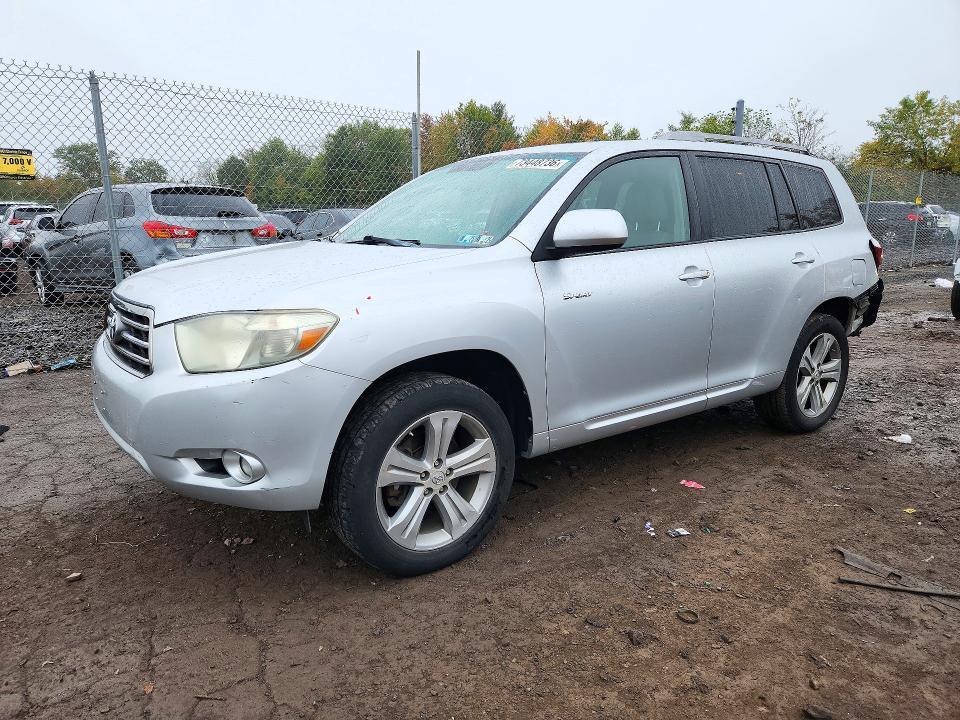 2010 TOYOTA HIGHLANDER SPORT  
