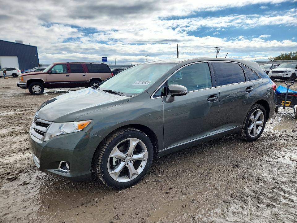 2013 TOYOTA VENZA LE  
