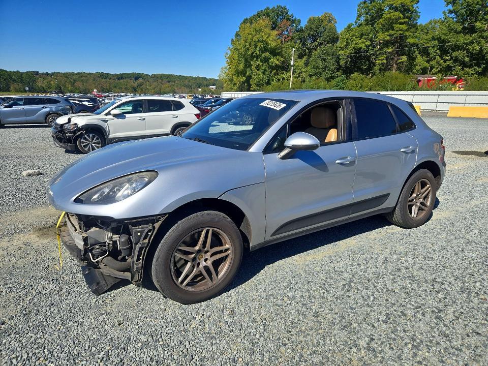 2018 PORSCHE MACAN   