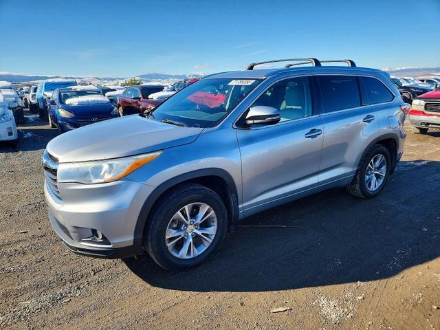 2015 TOYOTA HIGHLANDER XLE  