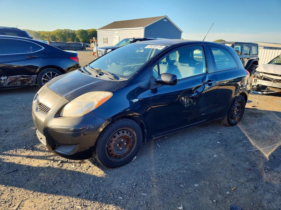 2010 TOYOTA YARIS BASE  