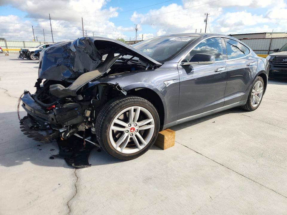 2015 TESLA MODEL S 70D  