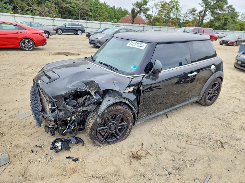2012 MINI COOPER S  